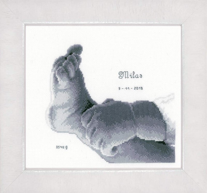 Vervaco Counted Cross Stitch Kit: Little Baby Foot, NA, 18 x 17cm - Image 1